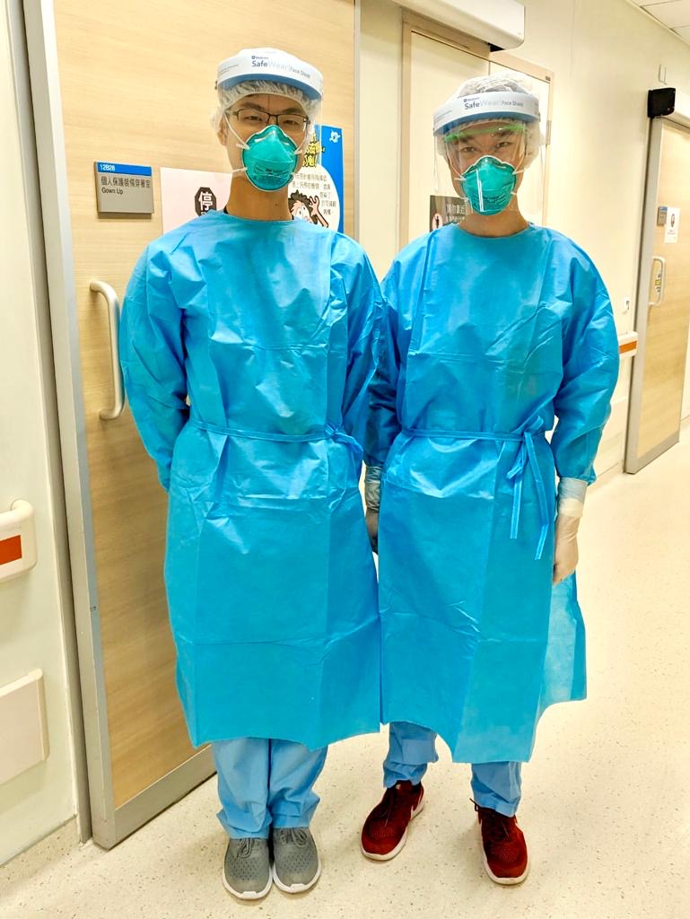(From right) Allan and his classmate Timothy, both are the class of 2019, volunteered to join the dirty team in Prince of Wales Hospital to take care of the COVID-19 patients during their housemanship.